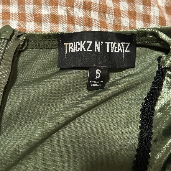 Dolls Kill Beer Maiden Costume - Picture 7 of 7